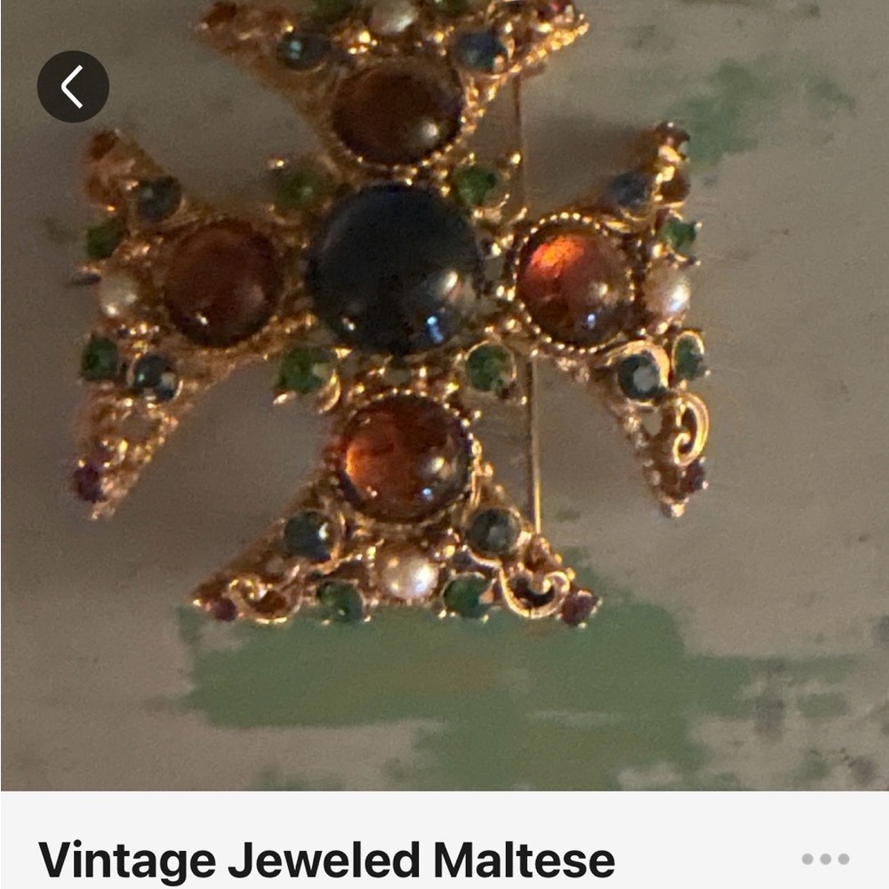 Albert Weiss Gold-Tone Multistone Cross Brooch with Navy Center - Picture 5 of 6